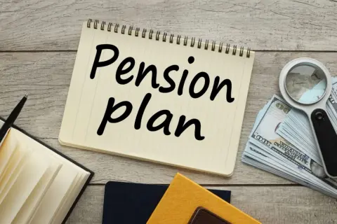 元同僚は自分より年収が「100万円」少なかったけど、年金額は「繰り下げるから、お前より100万円多くもらえる」とのこと。私は65歳から受け取るつもりですが、本当にそんなこと可能なのでしょうか？