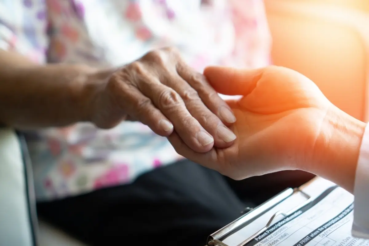 「子どもがいない家庭」は損？全世代型社会保障で変わる家計の損得とは