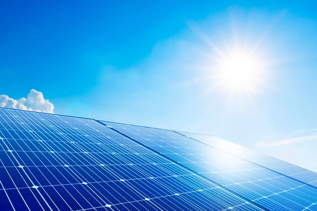 地方の実家の土地を「太陽光発電」に活用したいのですが、初期費用はいくらで、回収期間はどのくらいですか？