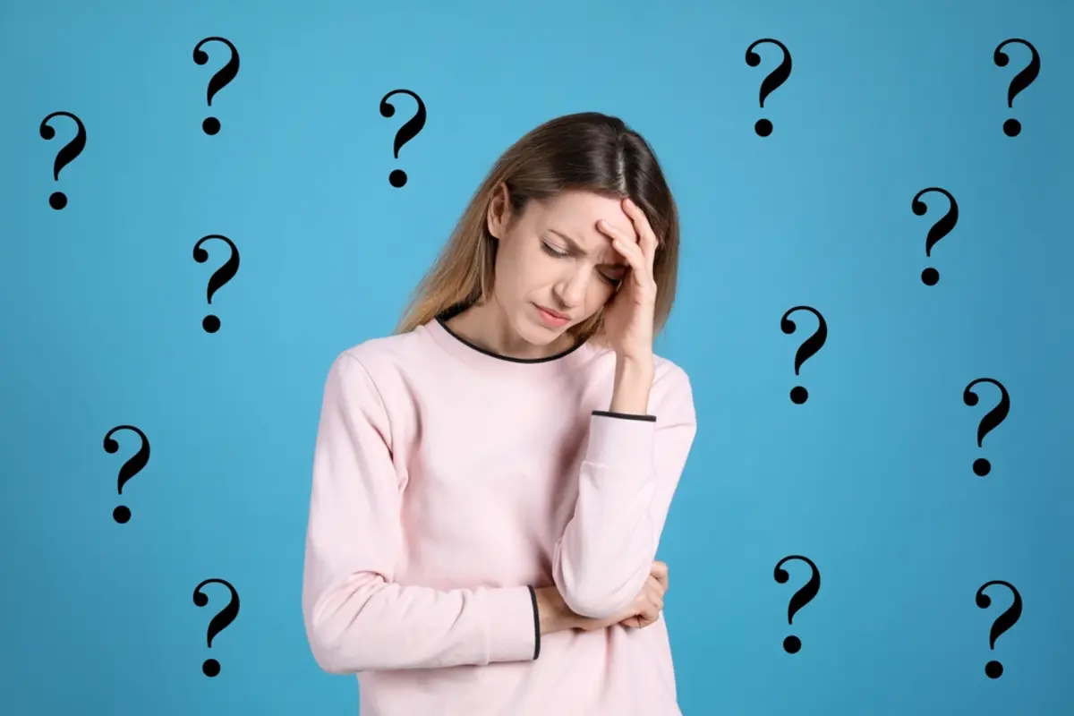 上京して車を使わない生活に→「運転免許」の更新を忘れてしまった…！ 「失効後の期間」によって「費用や手続き」が異なると聞いたのですが、どのように違うのでしょうか？