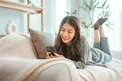 1人暮らしで「Netflix・U-NEXT・Hulu」に加入している娘。正直「お金がもったいない」と感じるのですが、どんな違いがあるのでしょうか？ 動画配信サービスとの“うまい付き合い方”とは