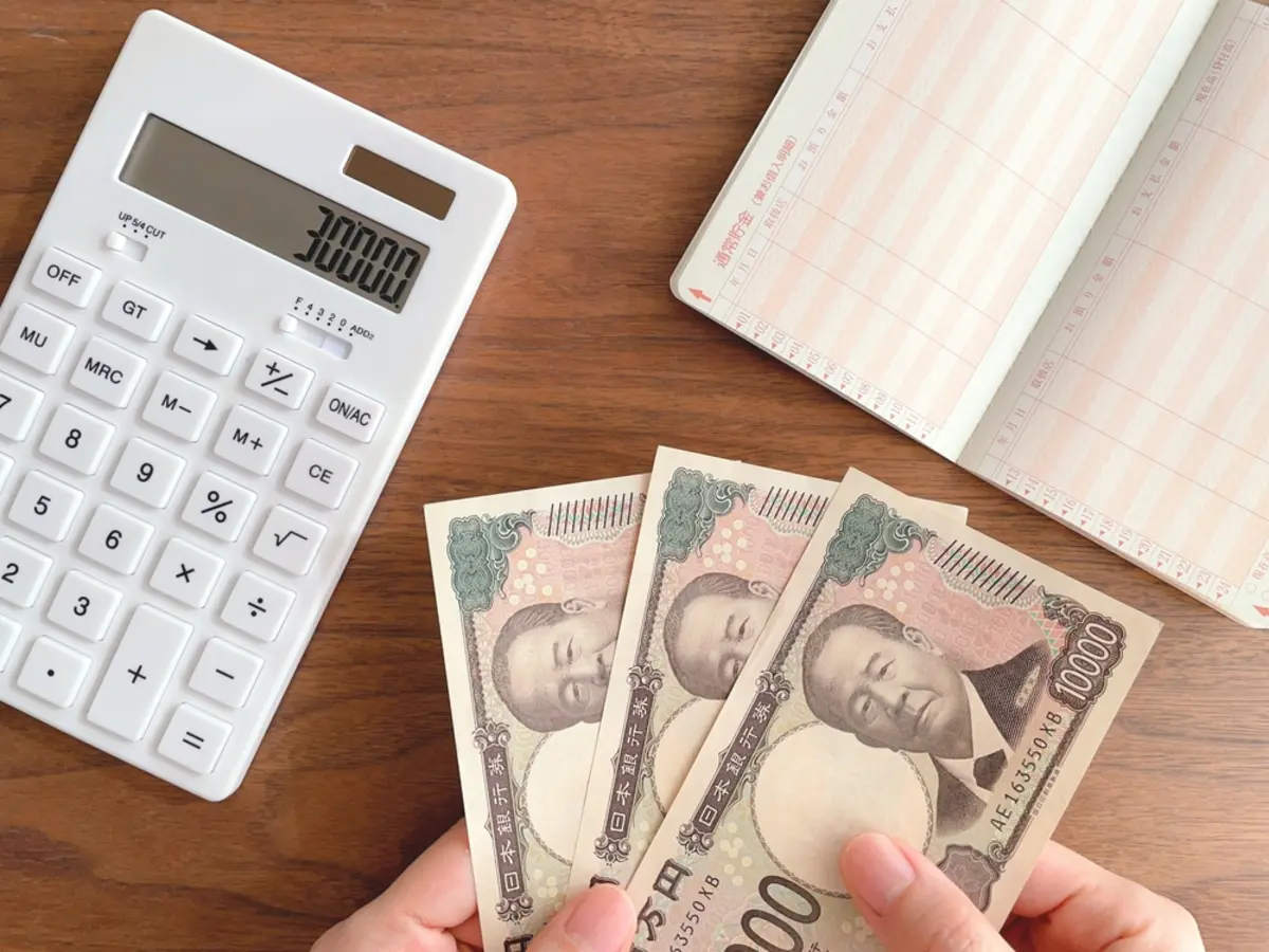 社会人5年目ですが貯金ゼロです。同期は「貯金が100万円を超えた」と言うのですが……。なにか貯金の秘訣はあるのでしょうか？