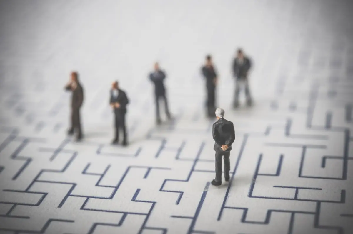 「投資信託」と「株式投資」って何が違うんですか？ 定年後に備えて資産形成をしたいのですが2つの違いがよく分かりません。