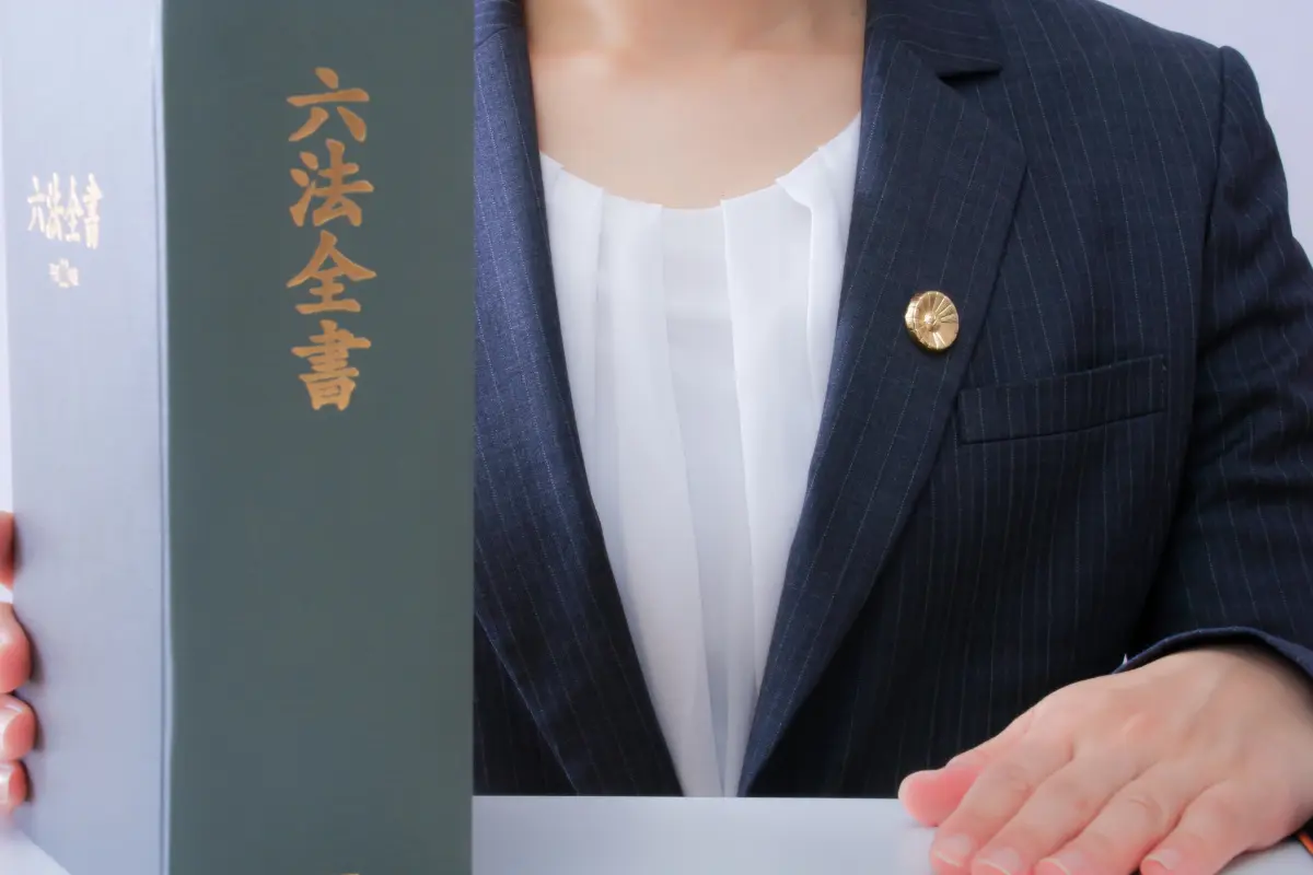 友人の息子さんが「弁護士」を目指すそうです。「弁護士の国家試験」は難しいイメージですが、その分年収も高いのでしょうか？