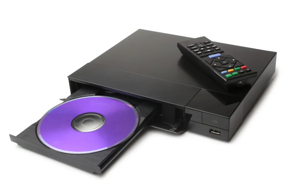 大手企業が「ブルーレイディスクメディア」の「生産中止」を発表！ 生産終了の「背景」などについても解説。