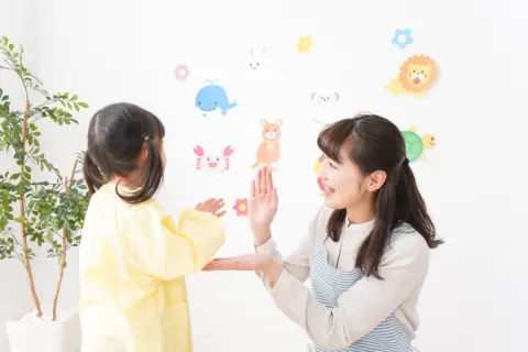 保育料が「月5万円」というママ友は高収入なのでしょうか？保育料が決定される仕組みや安くする方法を教えてください。