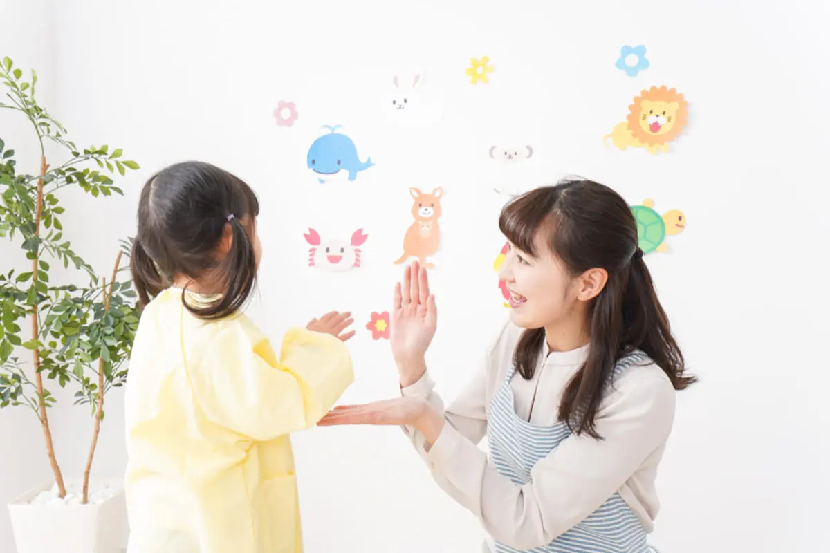 保育料が「月5万円」というママ友は高収入なのでしょうか？保育料が決定される仕組みや安くする方法を教えてください。