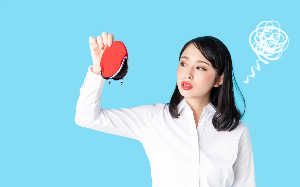 毎月の給与がなかなか残りません…。1年で「100万円」以上貯めたいのですが、どうしたらいいのでしょうか？