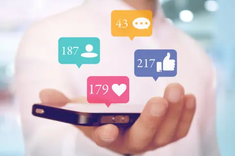 「SNSアイコン」にアニメキャラクターの「公式画像」を使っても問題ない？ 「著作権侵害」にはならない？「1000万円以下の罰金」になる場合があるって本当？