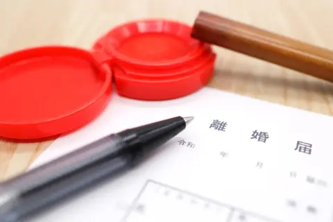 離婚して「養育費」をもらわず、子ども2人を育てる姉。支払いは“義務”だと思っていたのですが、不払いの場合も多いの？ 子どもが「高校卒業までにかかる費用」もあわせて解説