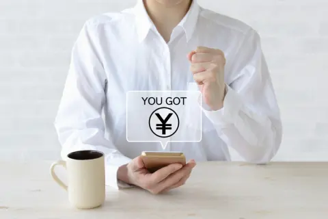 フリマアプリで「中古のゲームソフト」を売ったら4万円の収入がありました。税金はかかるのでしょうか？