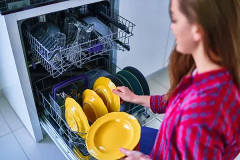 毎日「食洗機」を使っています。電気代を抑えたいのですが、「乾燥なしモード」だとどのくらい節約できるでしょうか？