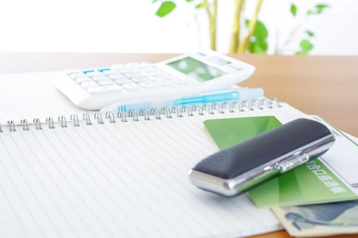 父に「管理が心配だから代わりに預かってほしい」と言われたので、父のお金「800万円」を私名義の口座に入れました。これって贈与になりますか？