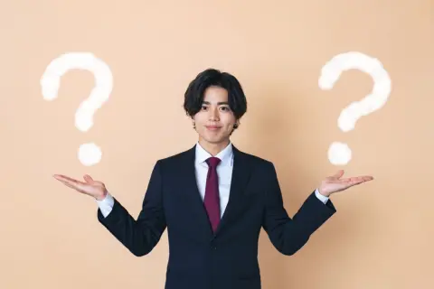 残業45時間「月給35万円」と、残業ゼロ「月給25万円」ならどちらを選ぶ？ 時給差はわずか“145円”だけど、余暇時間はどれだけ違うの？ ライフスタイルもあわせて比較