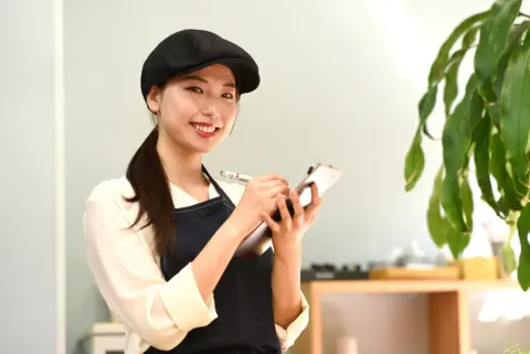 春休み中、娘がアルバイトで「15万円」稼いだようです。年間の収入が「130万円」未満であれば問題ないですよね？