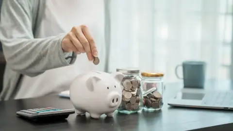 30代の共働きだけど貯金はほとんどできてません…。30代の貯金額はどのくらいなのでしょうか？