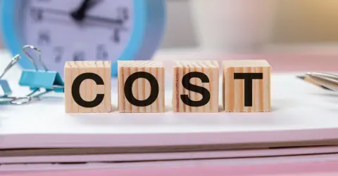 子どもの修学旅行費に「5万円」かかるそうです。昔より高い気がしますが、今どきの相場はどのくらいなのでしょうか？