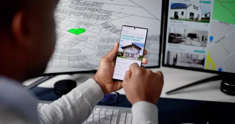 家賃を節約したいので「事故物件」を検討しています。相場に比べていくら安くなるのでしょうか？