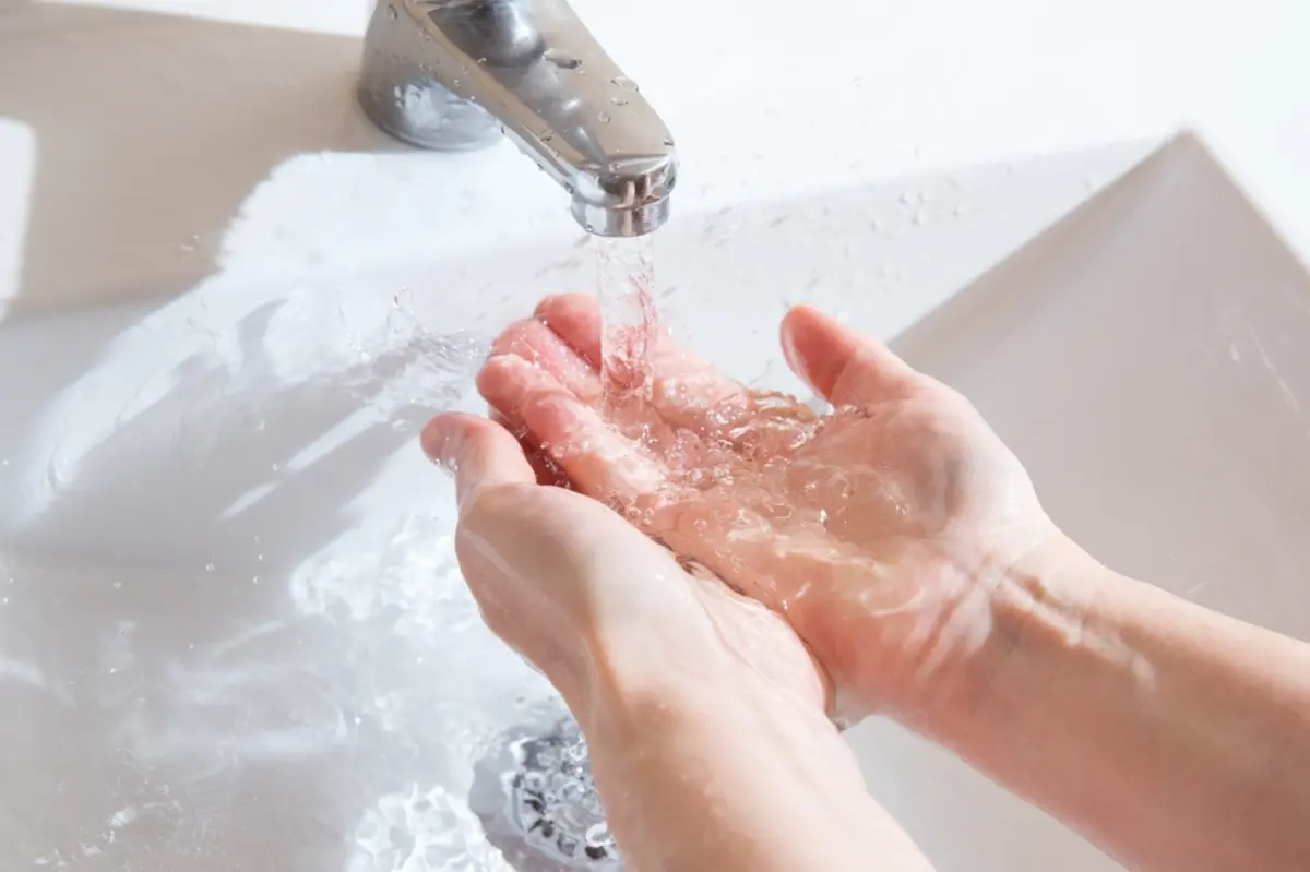 「水道代の6割以上」を占めるのは「お風呂」と「トイレ」！？→我が家の水道代は「月1万円」ですが「6000円分」を節約する方法はあるでしょうか？