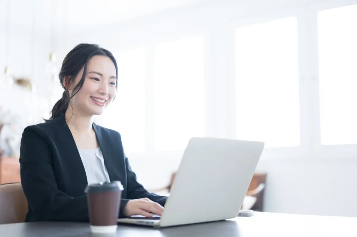 私は年収700万円で妻は扶養内で働いています。「子育ても落ち着いたからフルタイムで働きたい」と言われたのですが、私の手取りはいくらくらい変わりますか？