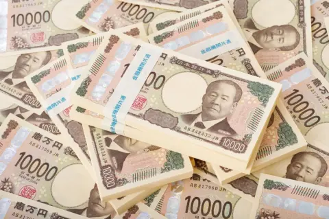 子どもに遺産として「1000万円」を貯めてあるのですが、生前に「教育費」として渡した方が節税になりますか？