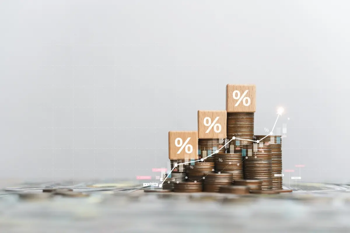 政策金利が「2％」に上昇したことによる生活への影響は？ 「借り入れ」をしなければ関係ない？