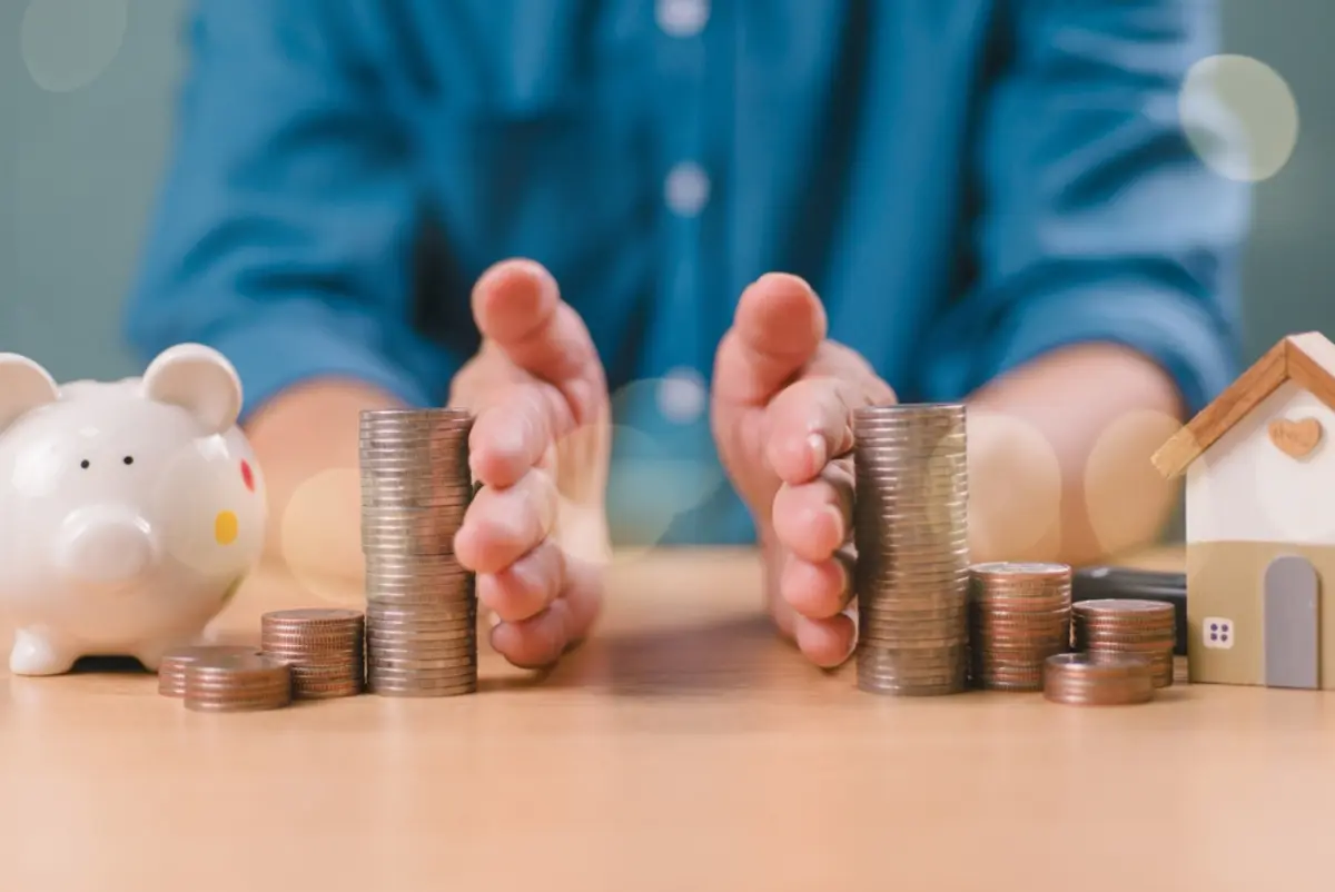 「1億円」の遺産がある父が死亡。母親と子ども4人で相続すると、税金はどうなる？