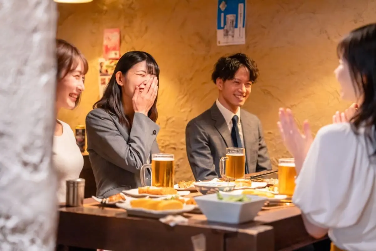 飲み会前の「0次会」と「1次会」の「違いと平均費用」は？ 実際に経験がある人はどのくらいいる？