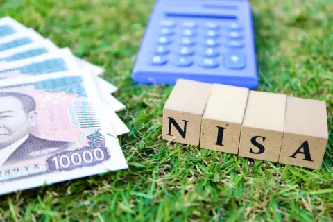 老後は退職金約1500万円と年金で細々と暮らしていこうと思っていたら、今度は「プラチナNISA」!? 投資をしないと老後資金は足りなくなるの？