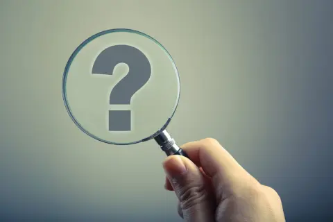 NISAなどの投資信託へと舵を切っていく友人を見て、自分も「定期預金」に預けた「200万円」を使用することに！→「中途解約」でペナルティーは発生する？