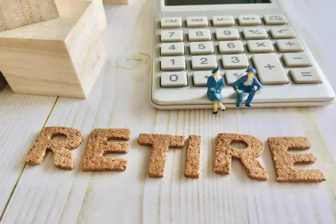 来年定年を迎える私は「課長」でキャリアを終えそうです。どの「役職」で「定年退職」を迎える方が多いのでしょうか？