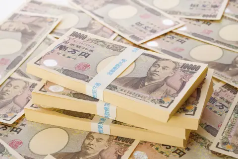 勤務医の友人から「確定申告が大変だった」と聞きました。実際「年収2000万円」を超える「給与所得者」はどのくらいいるのでしょうか？