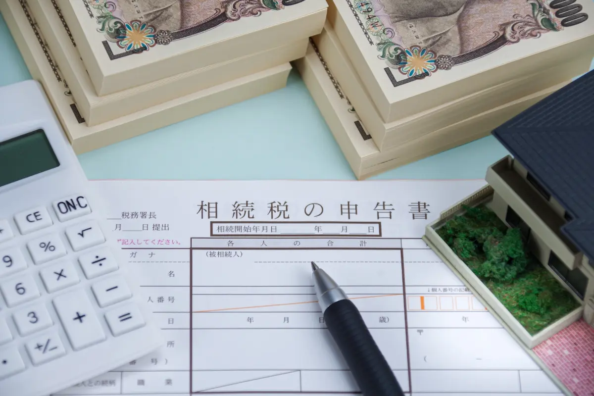 夫が亡くなり「死亡退職金」を受け取りました。「みなし相続財産」にも「相続税」がかかるのでしょうか？