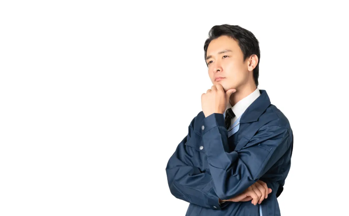 年収450万円の友人から「会社でやることがなくてつらい」と相談が。給与に不満がないのに転職するのは“もったいない”と感じるのですが、定時で帰れるなら残るべきですよね？