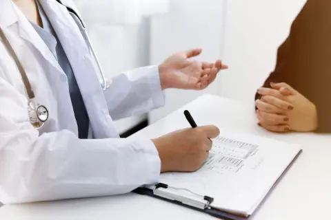 「定年退職してから、健康診断を受けてない」と言う父。会社の補助がなくなり「自費」で受けることになりそうです。負担を軽くする方法はありますか？