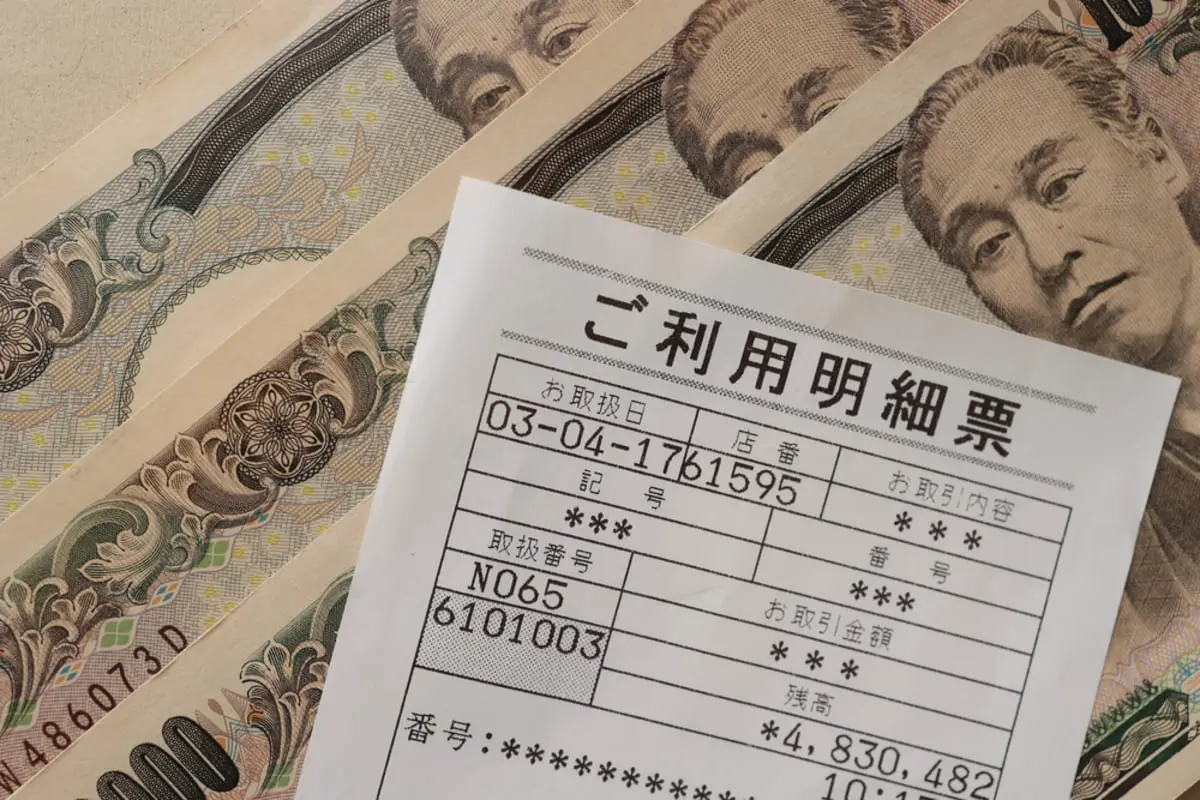 「キャッシュレス決済OK」のお店で食事したら、会計時に機械トラブルで「現金払い」のみに！ コンビニでお金を下ろせたけど、持ち合わせがなければ“無銭飲食”になる可能性もあったの？ 緊急時の正しい対応とは