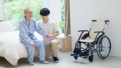 65歳の父に「介護が必要になったら施設に入れてほしい」と言われました。どのくらい費用がかかるのでしょうか？