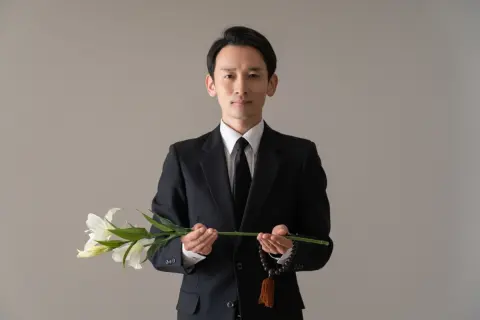 30代の男性です。「礼服」を買いたいと考えていますが、金額差が生まれる要因はなんなのでしょうか？ 「3万円」と「10万円」のものだと何が違うのですか？