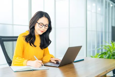 「年収の壁」を気にして「働き控え」してきたパート主婦です。年収が130万円を超えそうなら、いっそたくさん稼いだ方がいいのでしょうか？