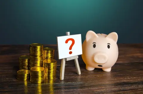 60代になってから通院費や子への出費などで「月10万円」は追加の支出があります。60代の月の支出は平均いくらですか？