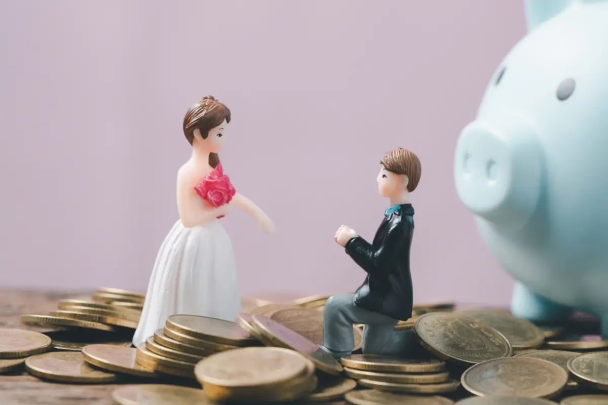 「結婚に前向きになれる年収額」は540万円!? 実際“結婚に必要な年収”はいくらなの？ 都内で暮らす費用をもとにシミュレーション