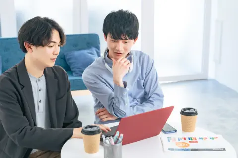 「新卒でも月30万円」時代に！給与が上がる今、日本人の“平均賃金”はいくら？男女差もチェック