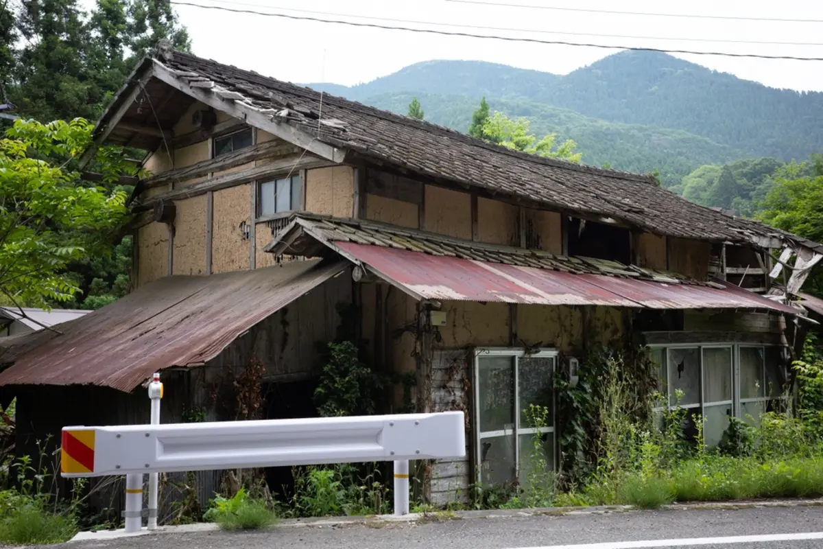 「空き家所有者」と「利用希望者」のマッチングが可能に！「空き家バンク」制度とは？実家を登録することで「収入源」になる？