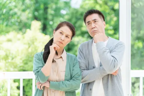 40代夫婦二人暮らしです。ローンの返済もあり今の貯蓄は「500万円」なのですが、50代にしては少ないですか？