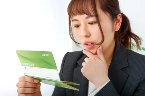 奨学金300万円を「月1万円ずつ」返済すると返済が終わるまでに何年かかりますか？