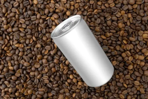 出勤前・ランチ後の「130円の缶コーヒー」が至福！ でも自宅から「マイボトル」で持参すれば“年5万円”以上の節約に!? 缶コーヒーを買うのは損？「節約と満足」のバランスとは