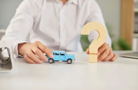 退職金「1500万円」で2代目の車を購入したいです。「1000万円」だけ残せば、年金と合わせて生活できますよね？