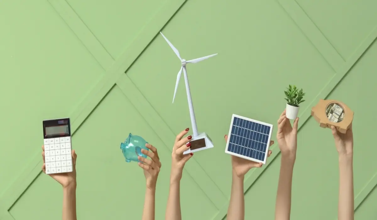 「光熱費もサブスクも見直したのに…」それでも貯まらない人の「盲点の固定費」について解説！