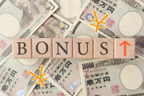 社会人1年目で夏のボーナスが「4万円」でした…。もう少しもらえると思っていたのですが、新卒の平均はいくらくらいでしょうか？