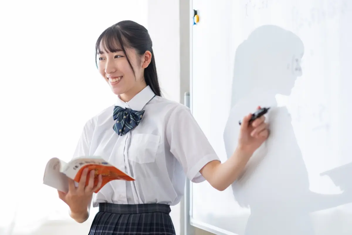 児童手当が「18歳」まで支給されますが、全部貯金しても「教育資金」としては足りませんよね？ 手当以外にどのくらい貯めたらいいでしょうか？